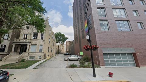 3925 N. Clarendon