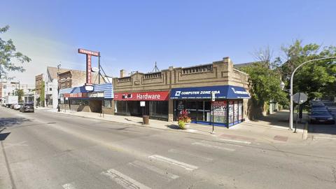 1138 W. Belmont 